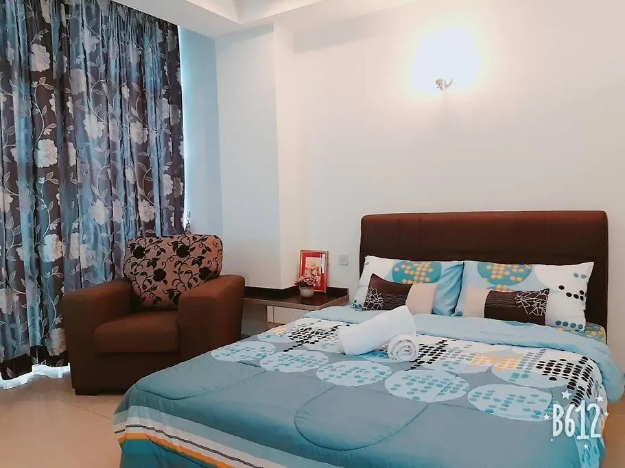#10 Studio Ss15 First Subang Courtyard--2Mins To Ss15 Lrt !2-3Pax! Subang Jaya